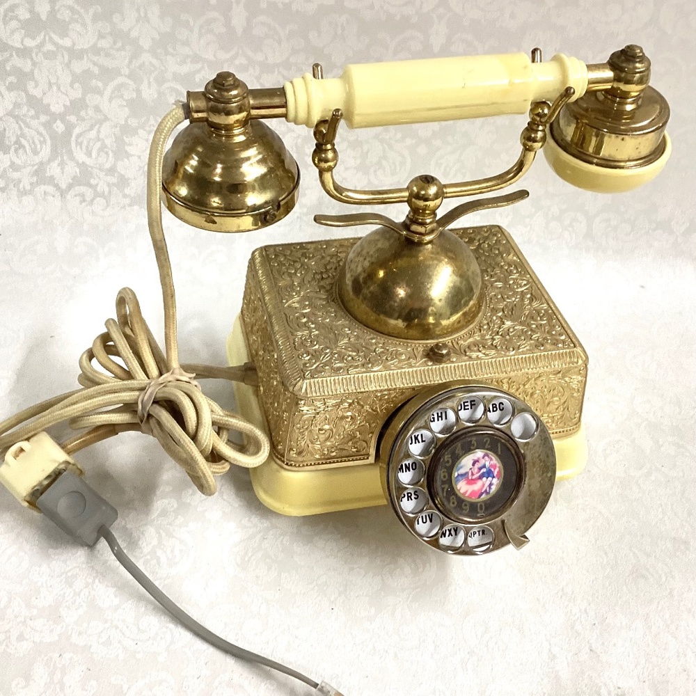 European style Telephone  Vintage  Dial (tested, works)